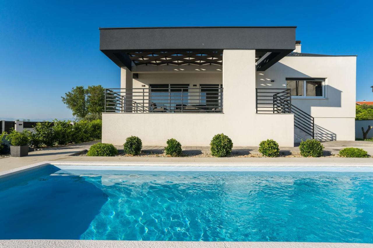 Villa Barbara-Holiday Home With Sea View Zadar Exterior photo