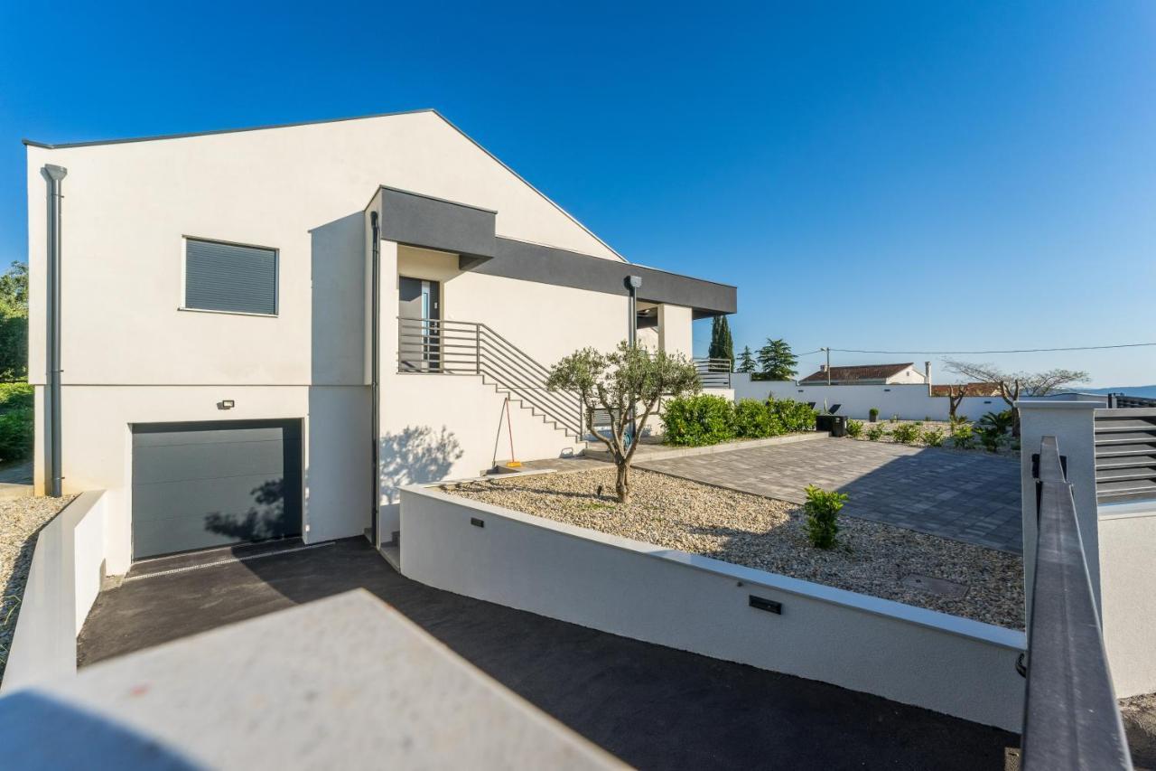 Villa Barbara-Holiday Home With Sea View Zadar Exterior photo